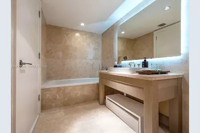 102 24th St #1006, Miami Beach, FL 33139 - Photo 12