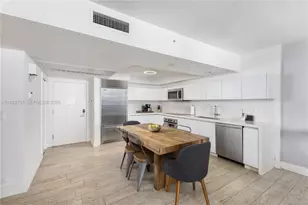 102 24th St, Miami Beach, FL 33139 - Photo 6