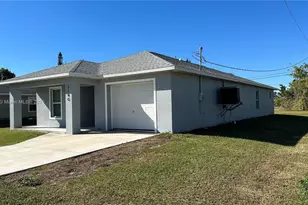 3428 N Jeffcott St, Fort Myers, FL 33916 - Photo 4