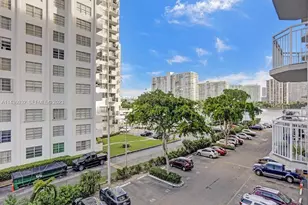 18051 Biscayne Blvd, Aventura, FL 33160 - Photo 30