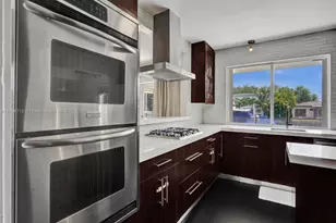 1912 NE 119th Rd, North Miami, FL 33181 - Photo 14