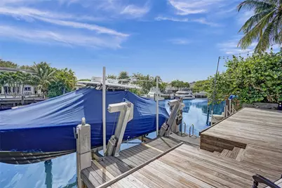 1912 NE 119th Rd, North Miami, FL 33181 - Photo 4