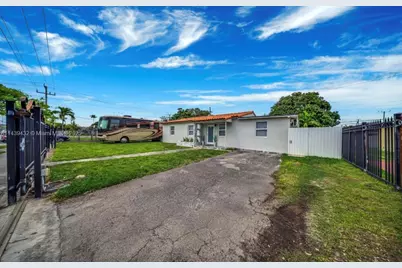 3360 E 10th Ave, Hialeah, FL 33013 - Photo 2