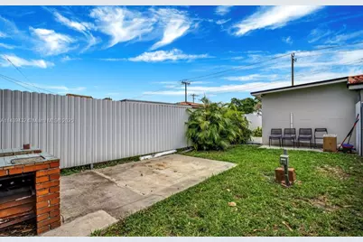 3360 E 10th Ave, Hialeah, FL 33013 - Photo 20