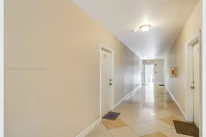440 SW 5th Ave, Miami, FL 33130 - Photo 4
