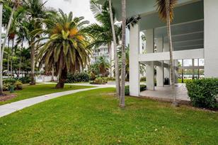 496 NW 165th St Rd, Miami, FL 33169 - Photo 2