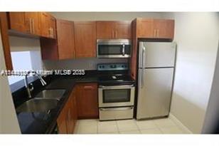 496 NW 165th St Rd, Miami, FL 33169 - Photo 4