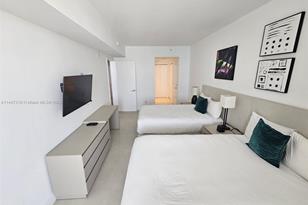 4111 S Ocean Dr, Hollywood, FL 33019 - Photo 18