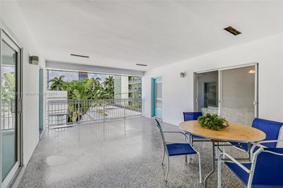 350 Collins Ave #307 - Photo 1