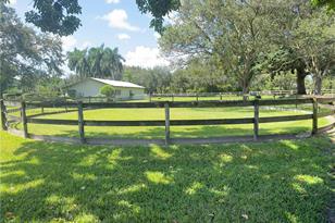 14490 Stirling Rd, Southwest Ranches, FL 33330 - Photo 8