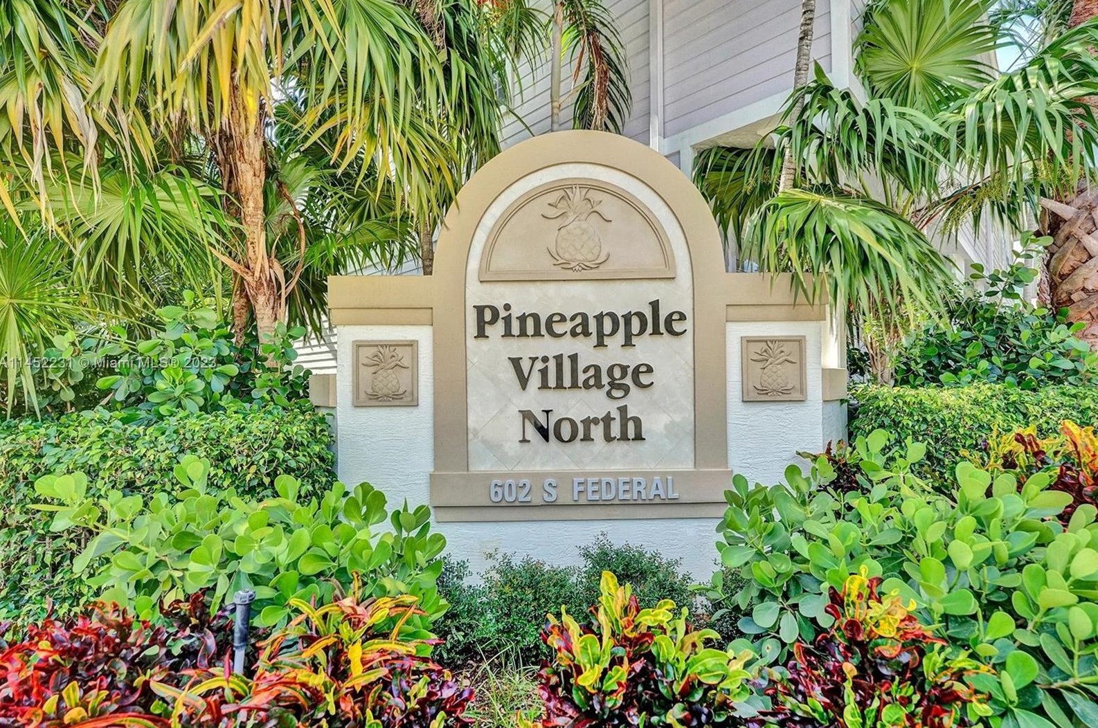 602 Federal Hwy, Lake Worth FL  33460-3175 exterior