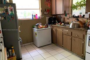 1104 NW 6th St, Miami, FL 33136 - Photo 8