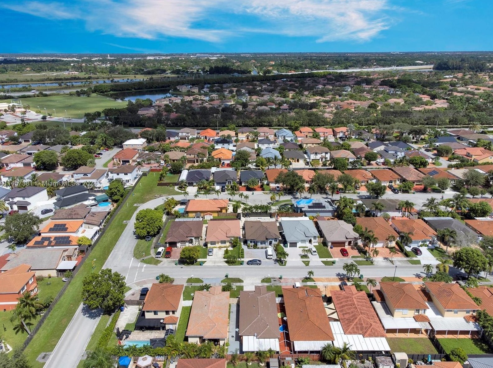 8178 Nw 200th St, Hialeah, FL 33015