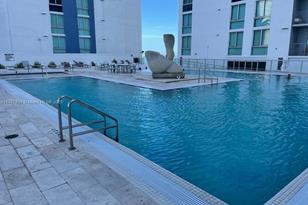 325 S Biscayne Blvd, Miami, FL 33131 - Photo 22