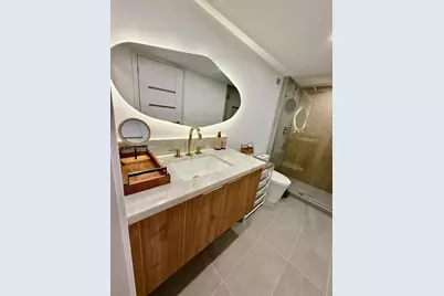 2301 Collins Ave #1121, Miami Beach, FL 33139 - Photo 2