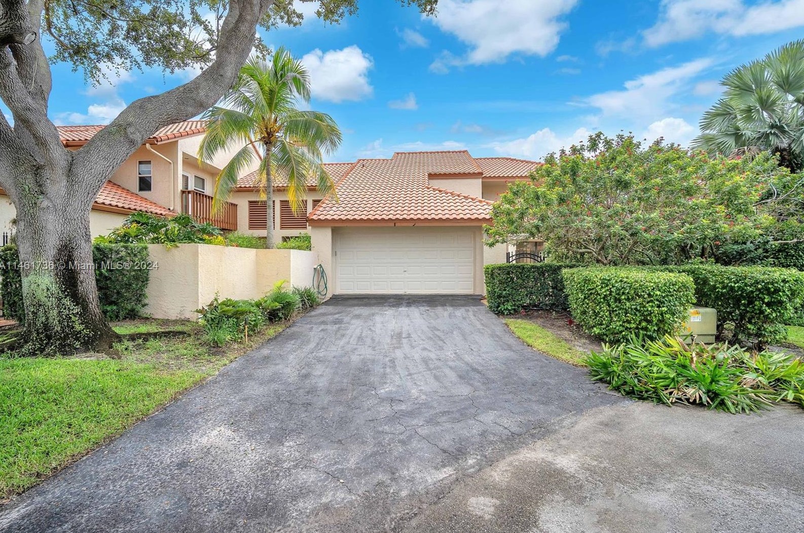 23333 Water Cir, Boca Raton, FL 33486