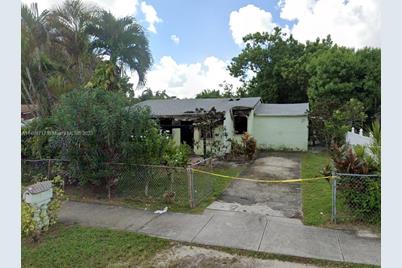 1468 NW 100th St - Photo 1
