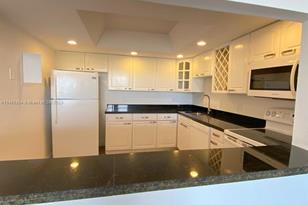 13499 Biscayne Blvd, North Miami, FL 33181 - Photo 2
