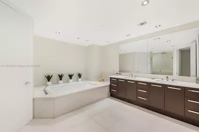 5959 Collins Ave #606, Miami Beach, FL 33140 - Photo 18