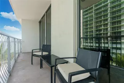 1750 N Bayshore Dr #1405, Miami, FL 33132 - Photo 32