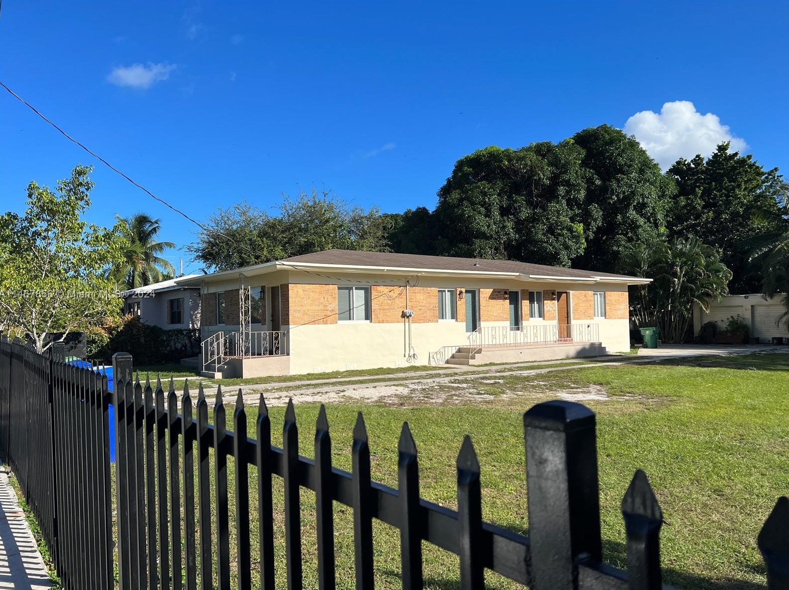 246 49th St, Miami FL 33127-2143 exterior