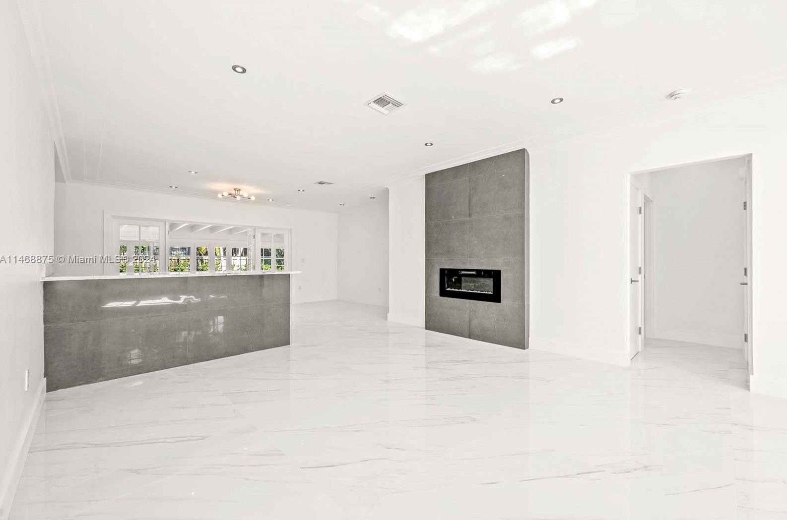 345 Fairway Dr, Miami FL exterior