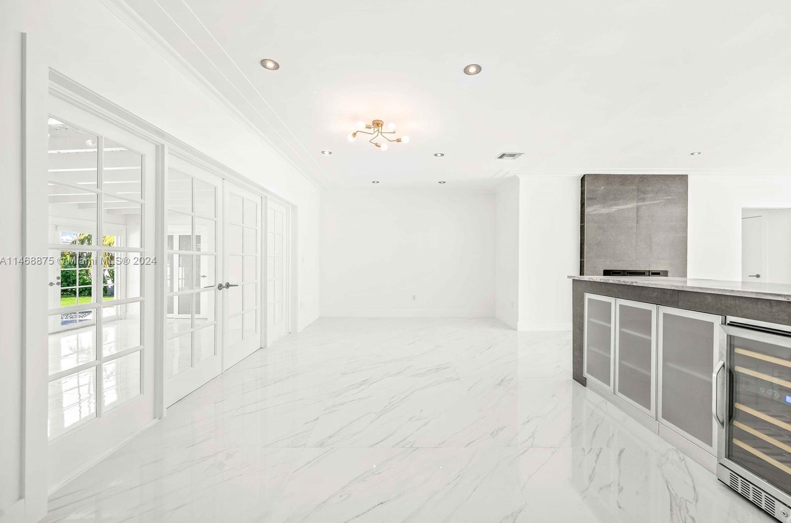 345 Fairway Dr, Miami FL exterior