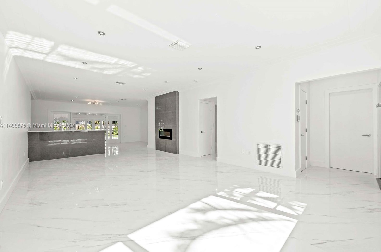 345 Fairway Dr, Miami FL exterior