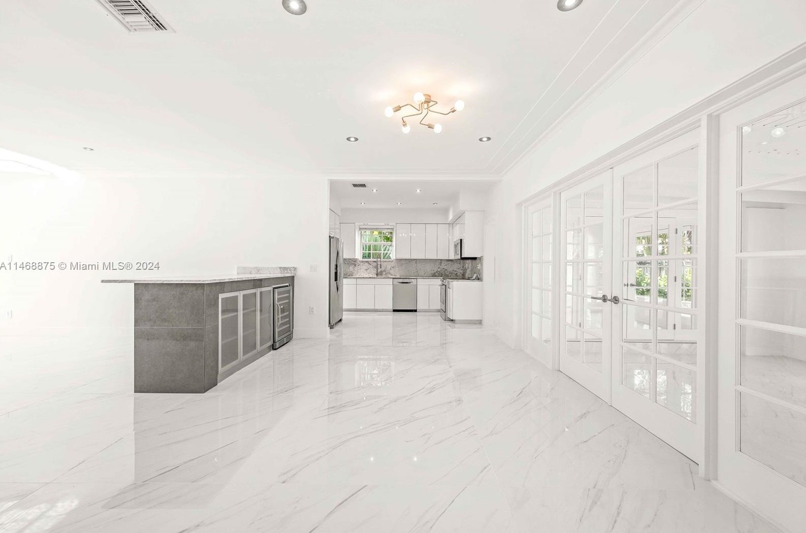 345 Fairway Dr, Miami FL exterior