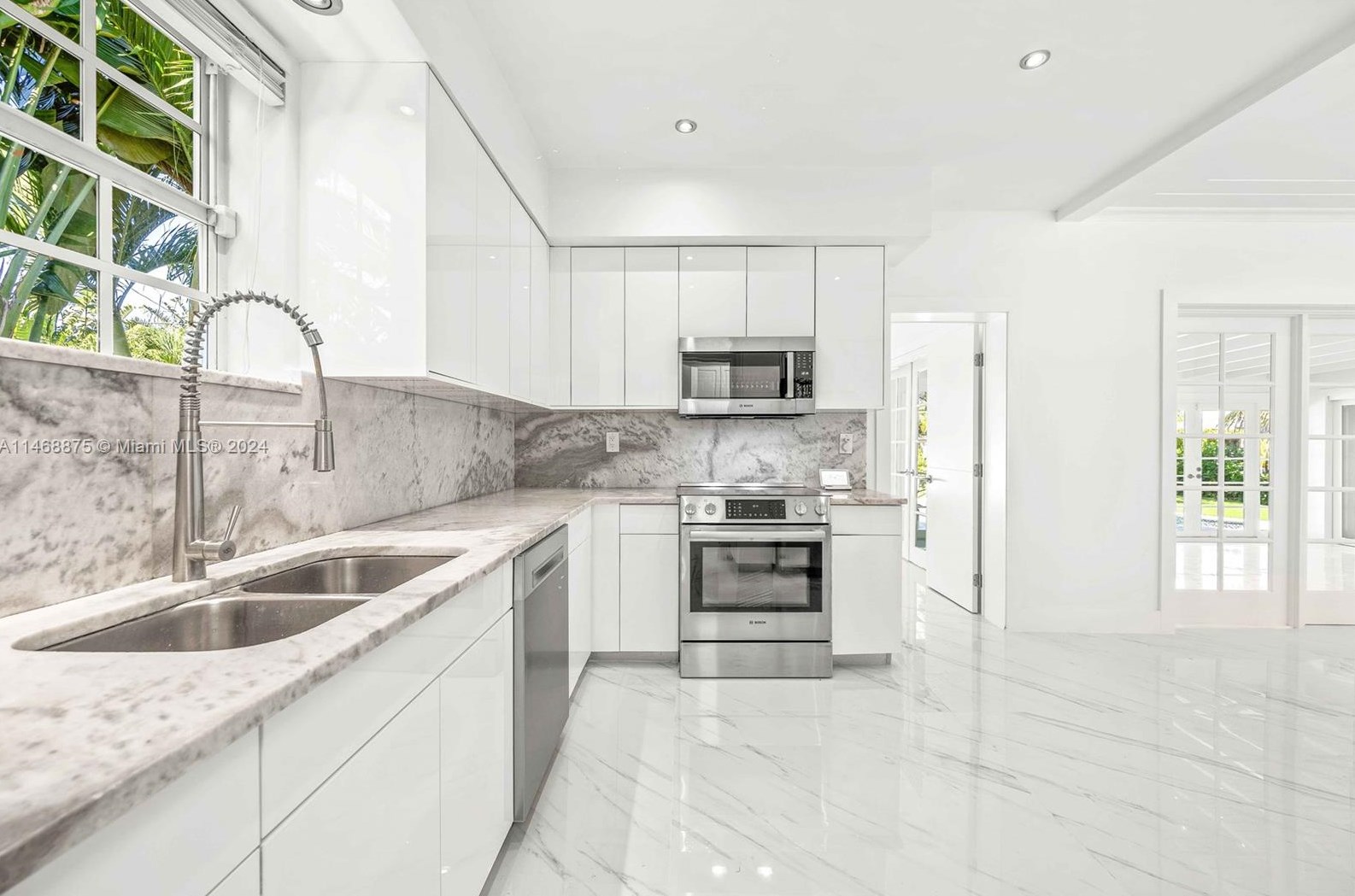 345 Fairway Dr, Miami FL exterior