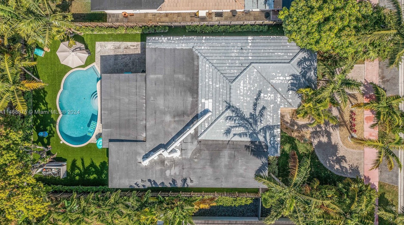 345 Fairway Dr, Miami FL exterior