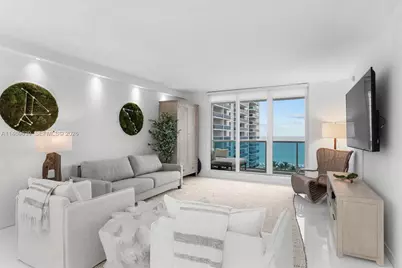 2301 Collins Ave #940, Miami Beach, FL 33139 - Photo 16