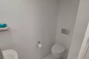 2301 Collins Ave, Miami Beach, FL 33139 - Photo 22