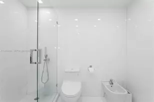 2301 Collins Ave, Miami Beach, FL 33139 - Photo 46