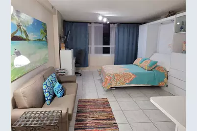 5445 Collins Ave #528, Miami Beach, FL 33140 - Photo 2