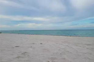 5445 Collins Ave, Miami Beach, FL 33140 - Photo 20