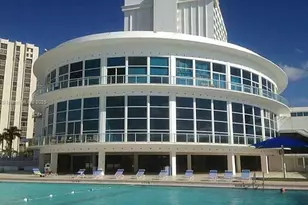 5445 Collins Ave, Miami Beach, FL 33140 - Photo 16