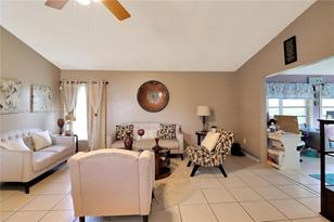 2285 SE 5th Ct - Photo 4