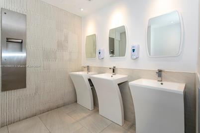 5151 Collins Ave #1035, Miami Beach, FL 33140 - Photo 36