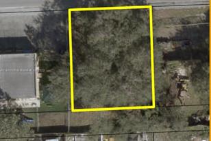 1878 NW 95th St, Miami, FL 33147 - Photo 4