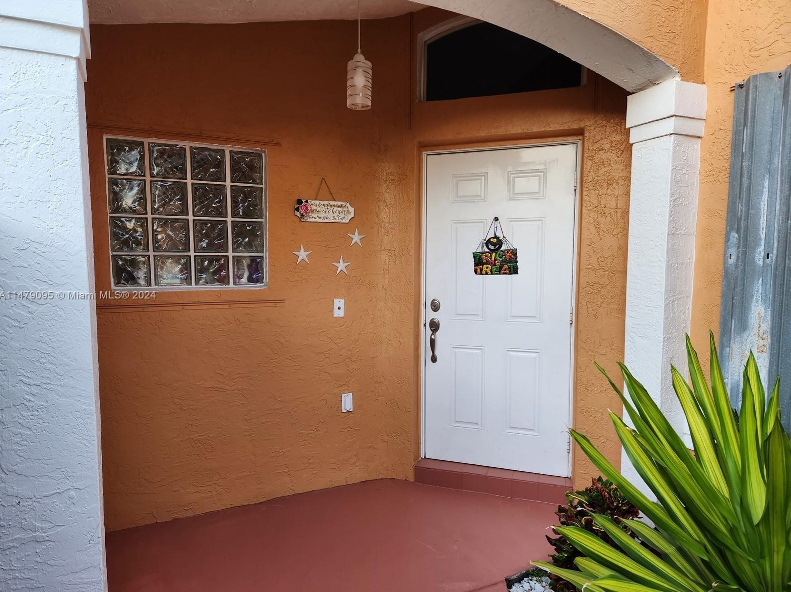5371 184th St, Miami, FL 33055-5340