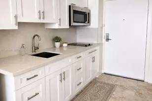 19201 Collins Ave, Sunny Isles Beach, FL 33160 - Photo 4