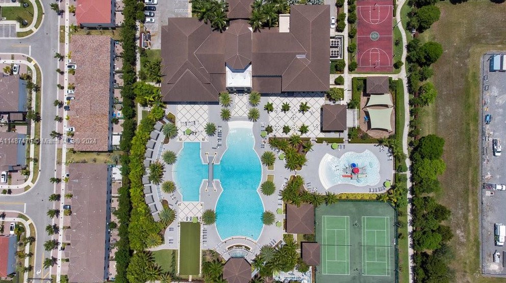 8175 104th Ave, Miami FL 33178-2659 exterior