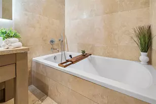 102 24th St, Miami Beach, FL 33139 - Photo 32