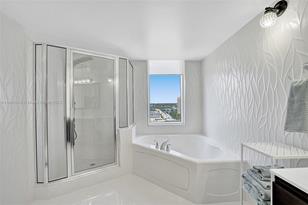16699 Collins Ave, Sunny Isles Beach, FL 33160 - Photo 12