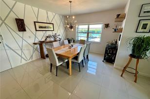 500 Bayview Dr, Sunny Isles Beach, FL 33160 - Photo 2