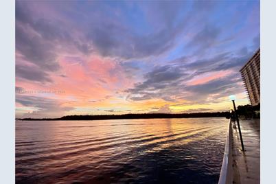 500 Bayview Dr #221, Sunny Isles Beach, FL 33160 - Photo 28