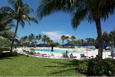 5161 Collins Ave #1610, Miami Beach, FL 33140 - Photo 28