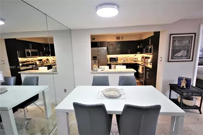 5161 Collins Ave #1610, Miami Beach, FL 33140 - Photo 4