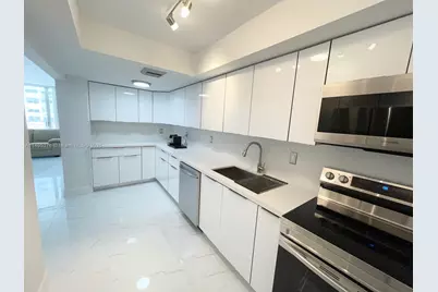 18041 Biscayne Boulv #502, Aventura, FL 33160 - Photo 10